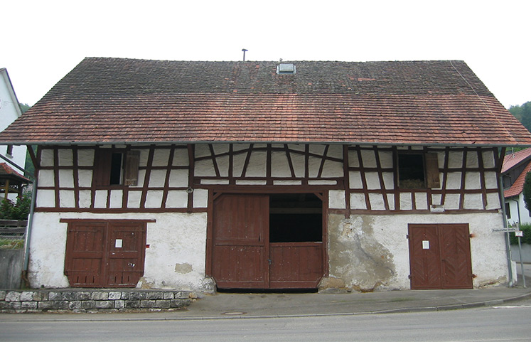 Eine alte Scheune mit fachwerk in der Teilortsgemeinde Kaiseringen